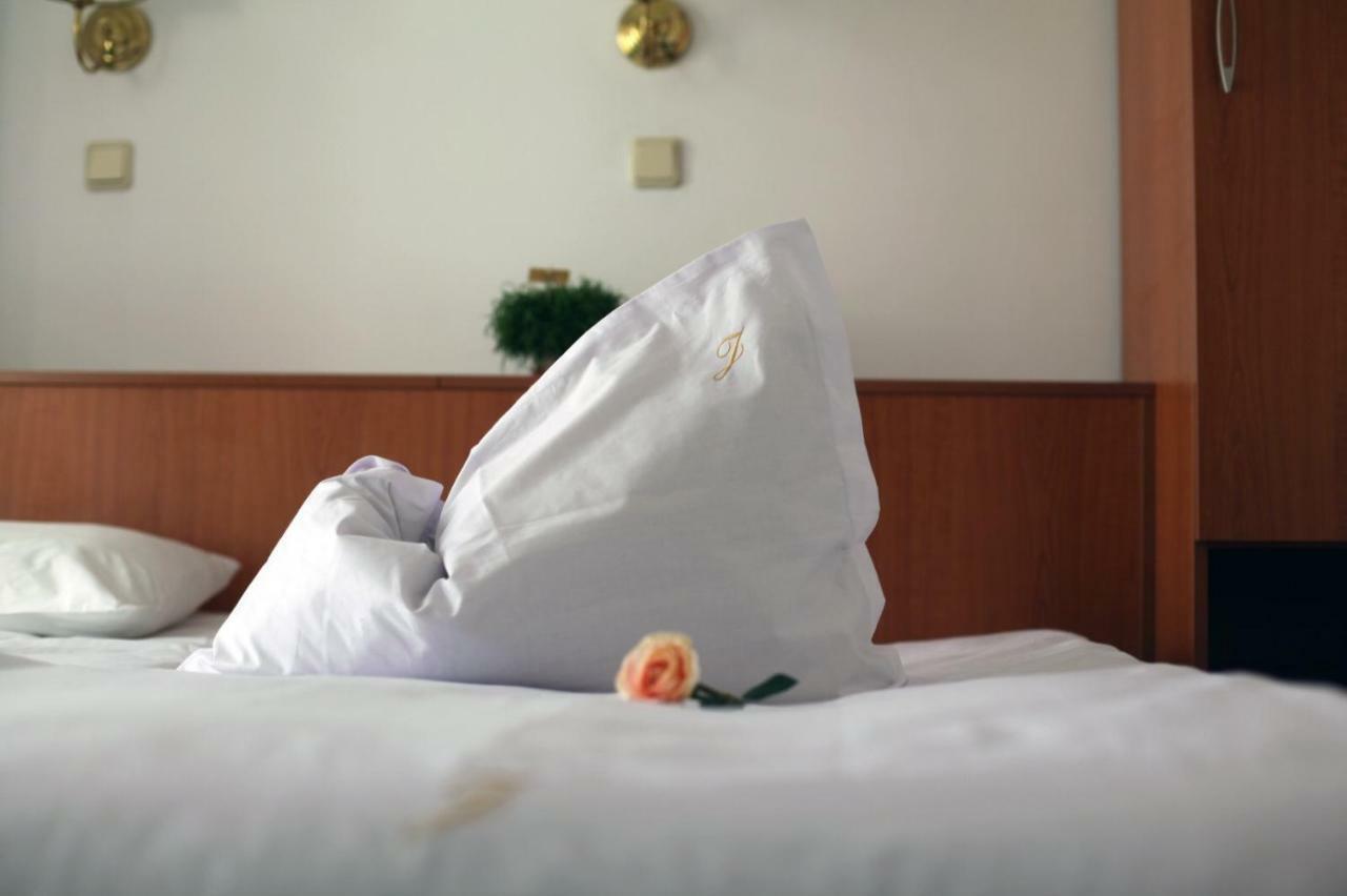 Jacob'S Hotel Constanta Ngoại thất bức ảnh
